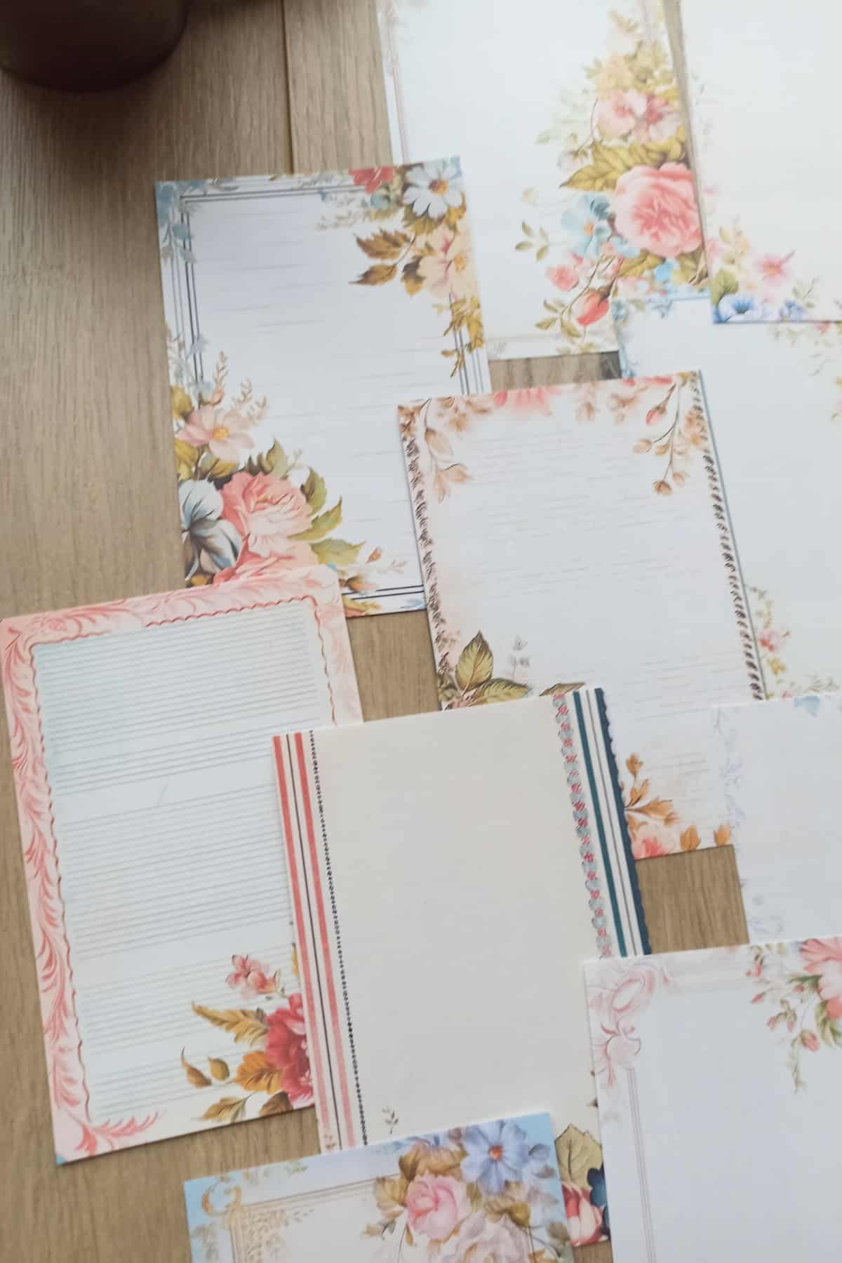 15 Adet Eskitme Vintage Pastel Çiçek Temalı Scrapbook Kağıt Seti Bullet Journal Dekupaj Kağıdı