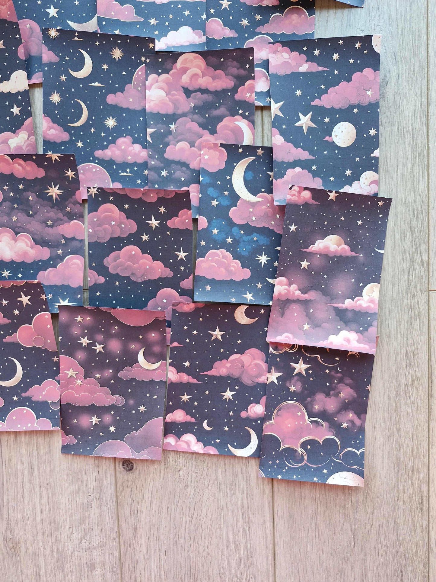 18 Adet Kırmızı Bulut Temalı Scrapbook Kağıt Seti Bullet Journal Dekupaj Kağıdı