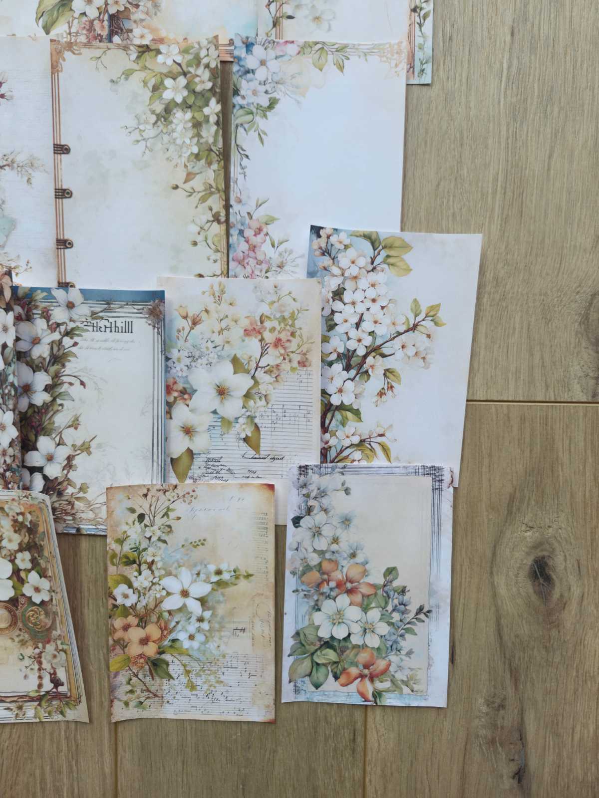 15 Adet Vintage Eskitme Kenar Çiçek Temalı Scrapbook Kağıt Seti Bullet Journal Dekupaj Kağıdı