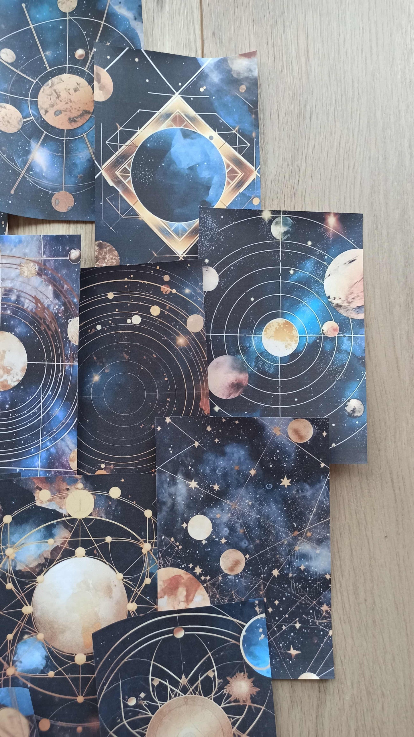 12 Adet Uzay Temalı Scrapbook Kağıt Seti Bullet Journal Dekupaj Kağıdı
