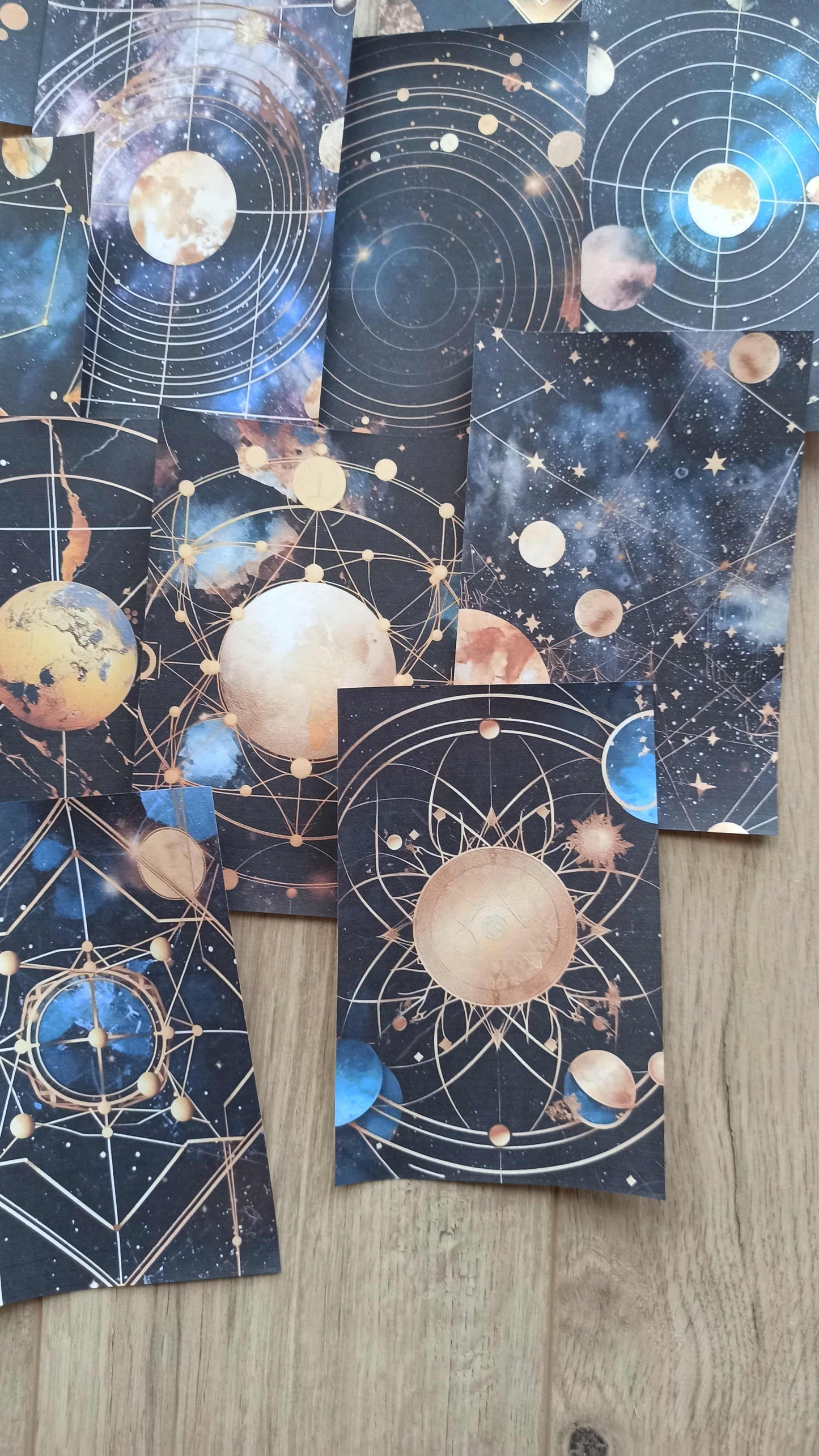 12 Adet Uzay Temalı Scrapbook Kağıt Seti Bullet Journal Dekupaj Kağıdı