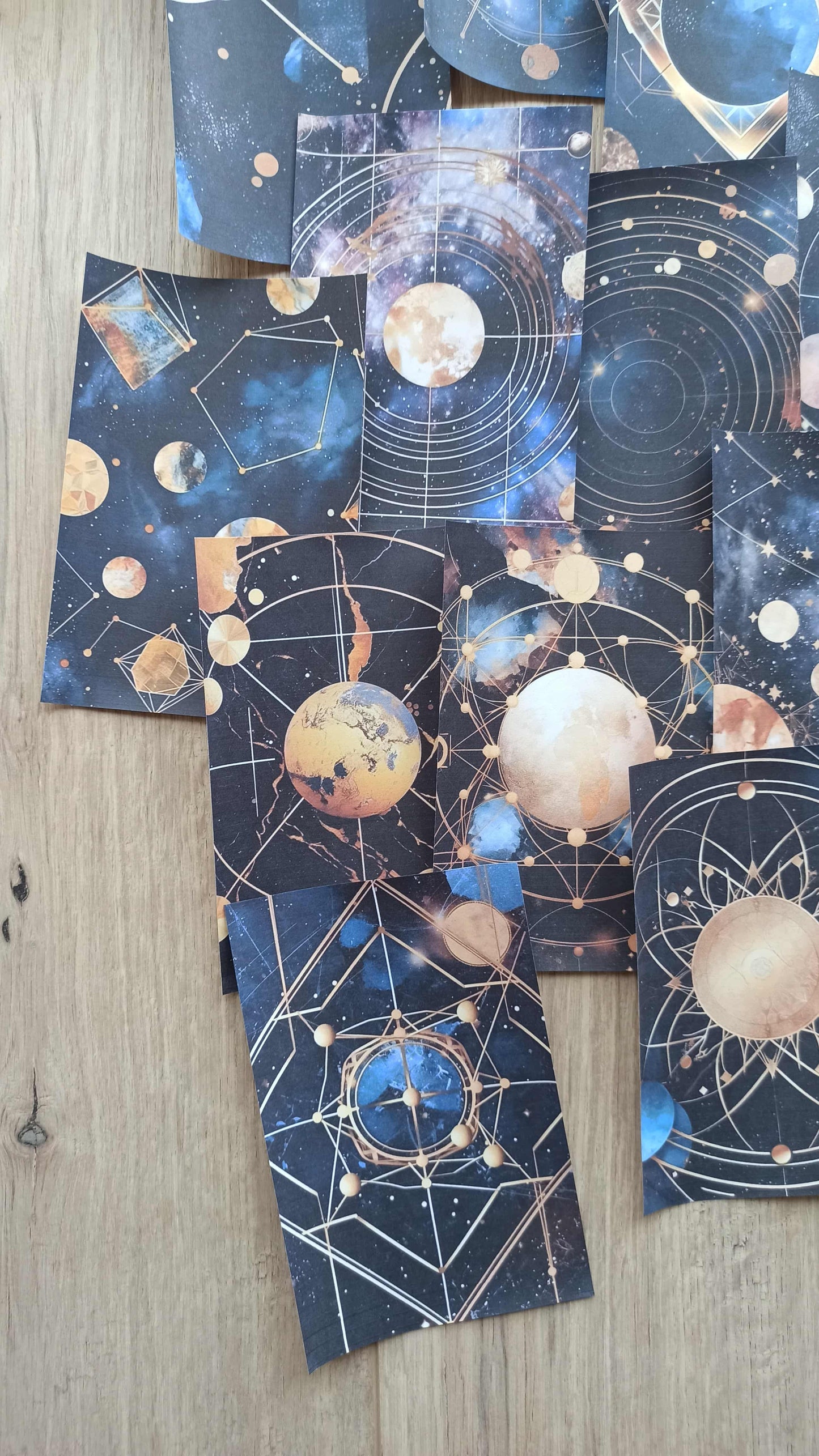12 Adet Uzay Temalı Scrapbook Kağıt Seti Bullet Journal Dekupaj Kağıdı
