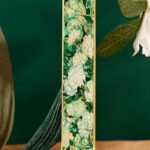 Beyaz Güllü Vazo Van Gogh Püsküllü Altın Renk Metal Kitap Ayracı Hediyelik Sanatsal