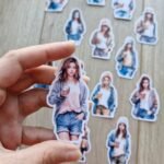 17 Adet Şeffaf Kız Sticker Seti Bullet Journal Scrapbook Laptop Sticker Kahve Şapkalı