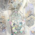 1 Adet Şeffaf Gri Gümüş YaldızlıSimli Holografik Büyülü Pencere Fantastik Kitap Ayracı Akrilik PVC